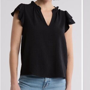 Melrose and Market Black Ruffled Cap Sleeve Top 🆕
